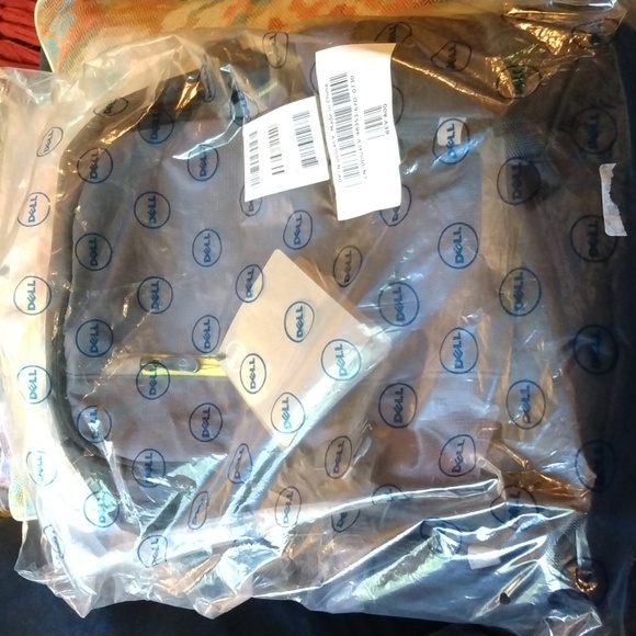 NWT Dell Tek Backpack 15.6" /40 cm Black Many Pockets & Padded Laptop Pocket - Picture 15 of 15